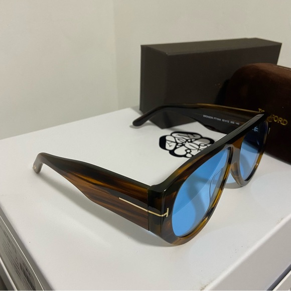 Tom Ford Sunglasses with Blue Lenses and Brown Frame - Picture 7 of 10